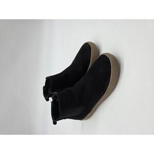Gap - GUC - Girls Size 3 - Black Suede Women's Ankle Boots With Brown Sole